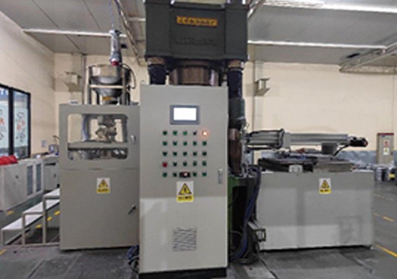 粉末冶金全自動料坯成型油壓機